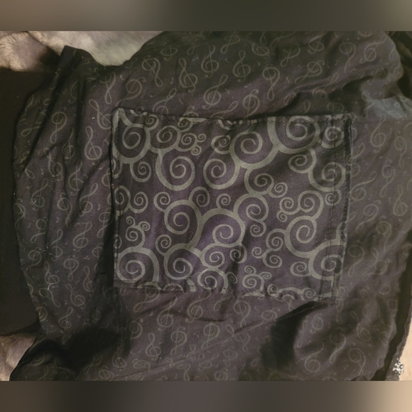 Black and white quilted patchwork shoulder bag with inner lining musical notes - Picture 7 of 12